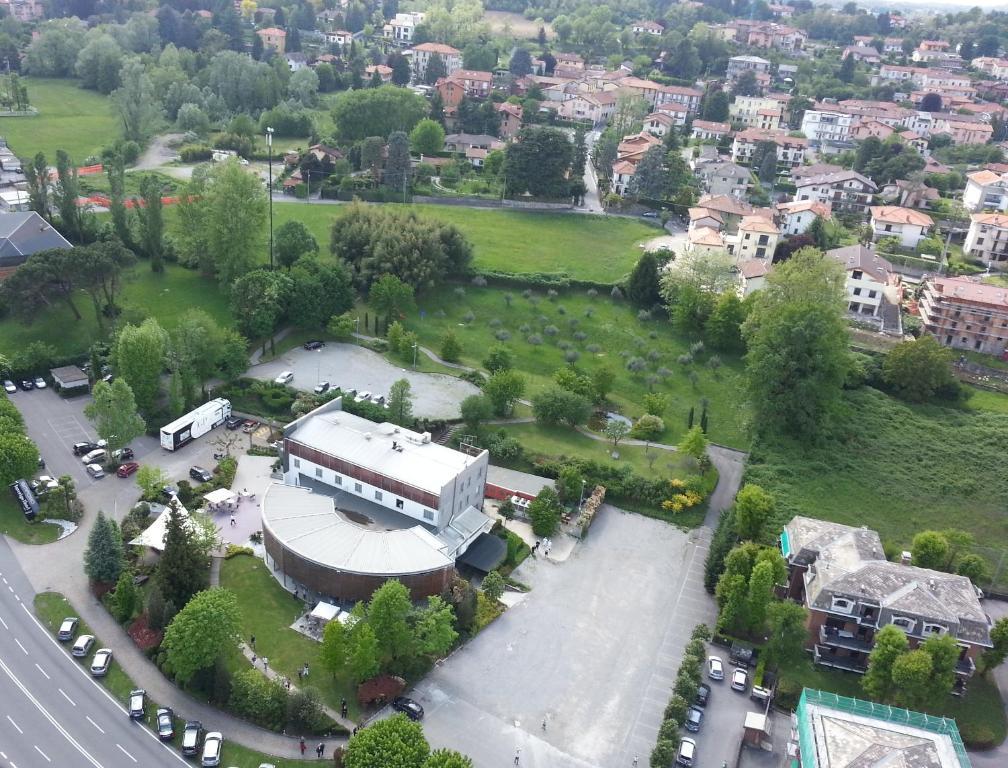 Inverigo Hotel Kültér fotó