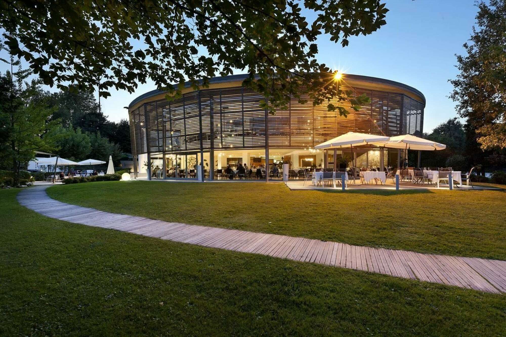 Inverigo Hotel Kültér fotó